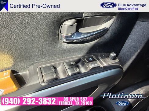 Used 2021 Nissan Titan SV w/ SV Convenience Package AWD/4WD image 25