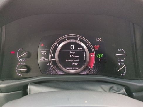 Used 2022 Lexus LX 600 4WD w/ Luxury Package image 27