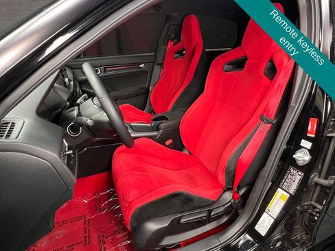 Used 2024 Honda Civic Type R image 4