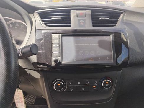 Used 2019 Nissan Sentra S FWD image 18