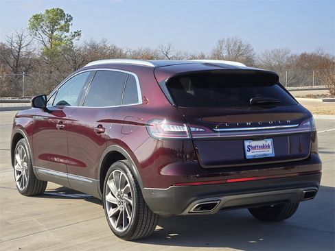 Used 2022 Lincoln Nautilus Reserve w/ Equipment Group 201A image 5