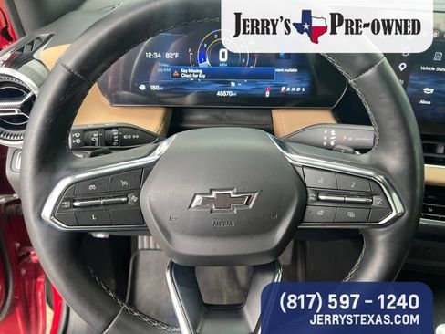 Used 2025 Chevrolet Equinox ACTIV w/ Safety and Technology Package FWD image 13