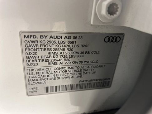 Used 2023 Audi Q7 3.0T Prestige image 30