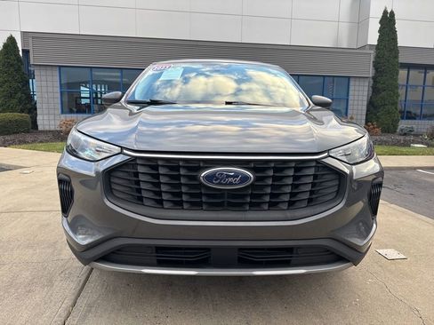 Certified 2023 Ford Escape Active w/ Tech Pack #1 image 6