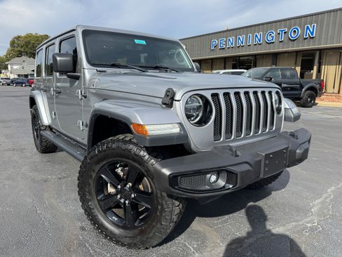 Used 2020 Jeep Wrangler Unlimited Sahara image 1