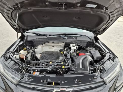 Used 2021 Chevrolet TrailBlazer LT w/ Convenience Package FWD image 24