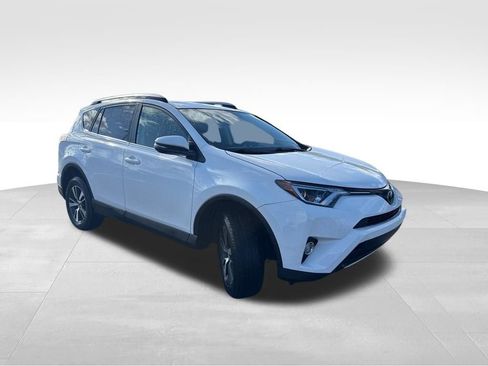Used 2018 Toyota RAV4 XLE w/ Plus Extra Value Package image 7