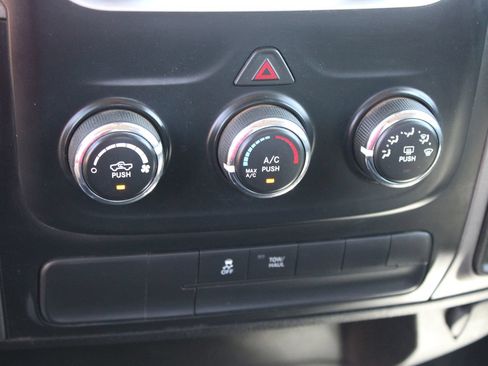 Used 2021 RAM 1500 Tradesman w/ Chrome Appearance Group AWD/4WD image 17