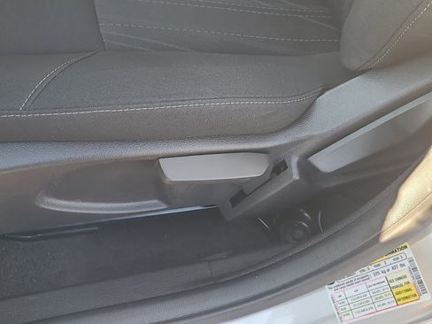 Used 2018 Ford Focus SE image 14