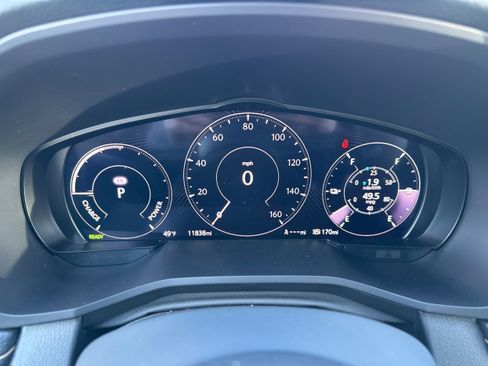 Used 2024 MAZDA CX-90 Plug-In Hybrid w/ Preferred image 17