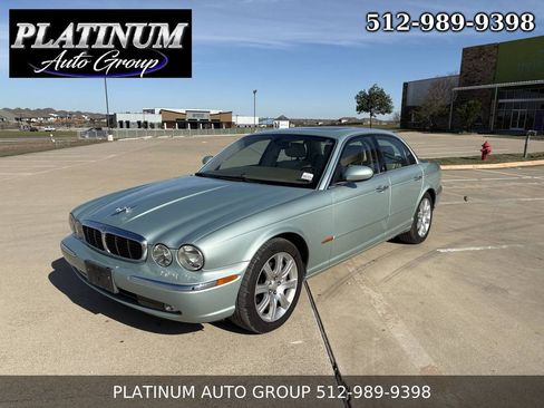 Used 2004 Jaguar XJ8 RWD image 1