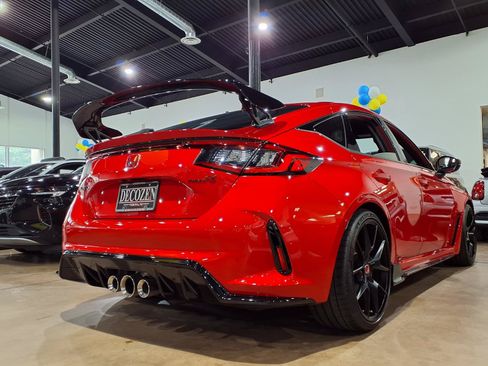 Used 2024 Honda Civic Type R image 6