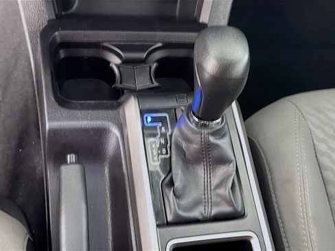 Used 2022 Toyota Tacoma SR5 image 23