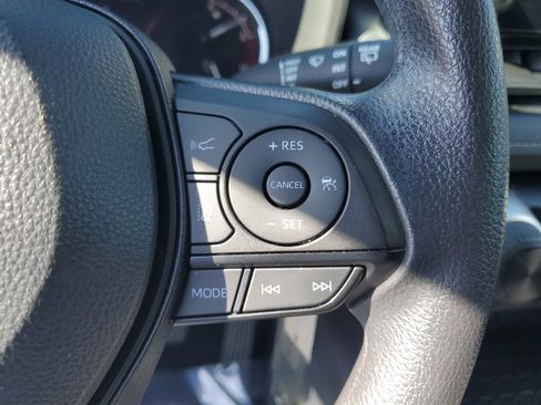 Used 2024 Toyota RAV4 LE image 23