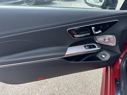 Used 2024 Mercedes-Benz CLE 300 4MATIC Coupe image 19