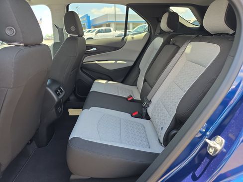 Used 2023 Chevrolet Equinox LT FWD image 11