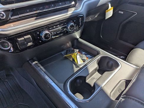 New 2026 GMC Sierra 2500 SLT w/ SLT Premium Package image 17