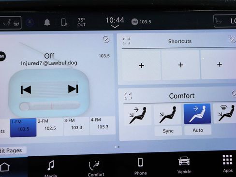 Used 2024 Chrysler Pacifica Touring-L FWD image 39