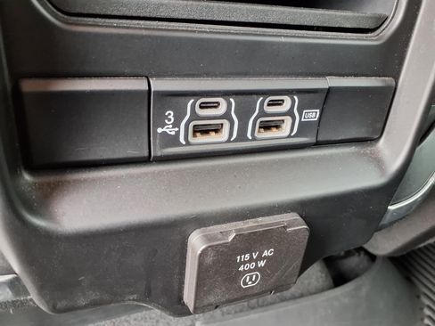 Used 2019 RAM 1500 Big Horn AWD/4WD image 18