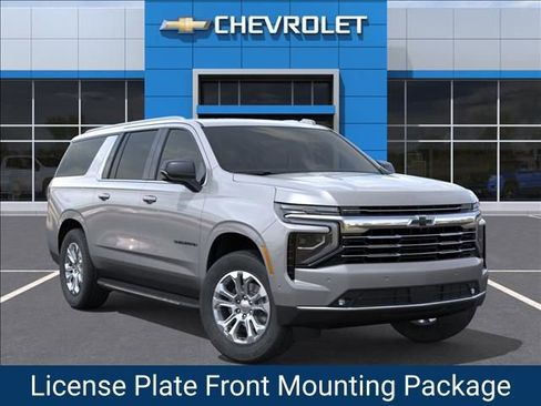 New 2026 Chevrolet Suburban LT w/ Comfort Package AWD/4WD image 8