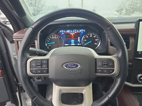 Used 2022 Ford Expedition Max Limited image 22