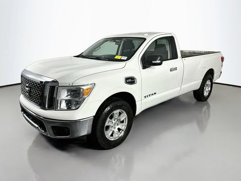 Used 2017 Nissan Titan SV AWD/4WD image 3