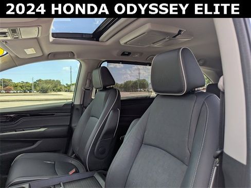 Used 2024 Honda Odyssey Elite image 24