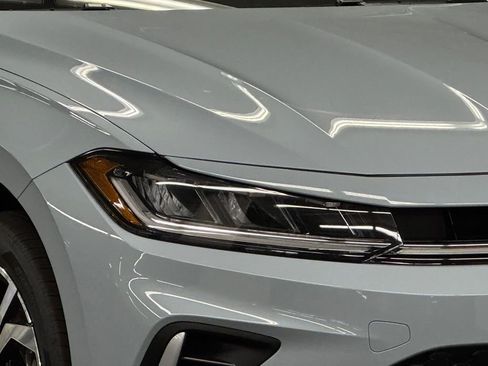 New 2025 Volkswagen Jetta SEL image 39