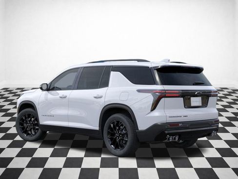 New 2026 Chevrolet Traverse LT image 3