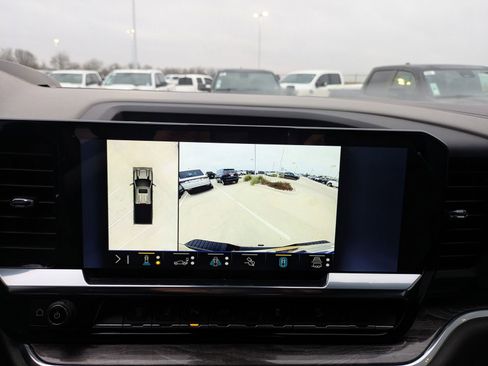 Used 2025 Chevrolet Silverado 2500 LTZ w/ LTZ Premium Texas Edition image 17