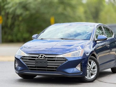 Used 2020 Hyundai Elantra Value Edition FWD image 3