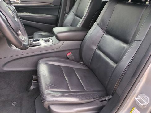 Used 2019 Jeep Grand Cherokee Limited AWD/4WD image 12