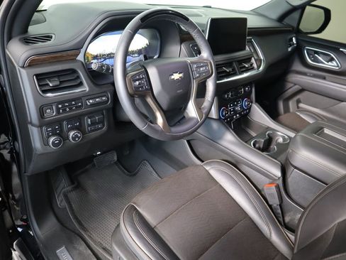 Used 2023 Chevrolet Tahoe High Country w/ Advanced Technology Package image 9