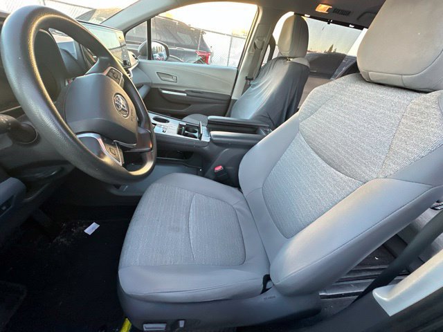 Used 2021 Toyota Sienna LE w/ LE Plus Package FWD image 12