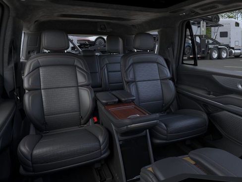 New 2026 Lincoln Navigator Black Label AWD/4WD image 11