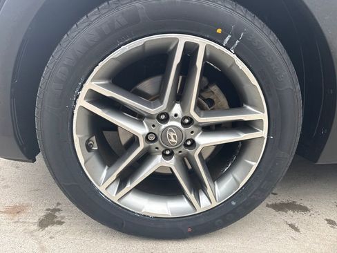 Used 2018 Hyundai Santa Fe SE w/ SE Ultimate Tech Package 03 image 11