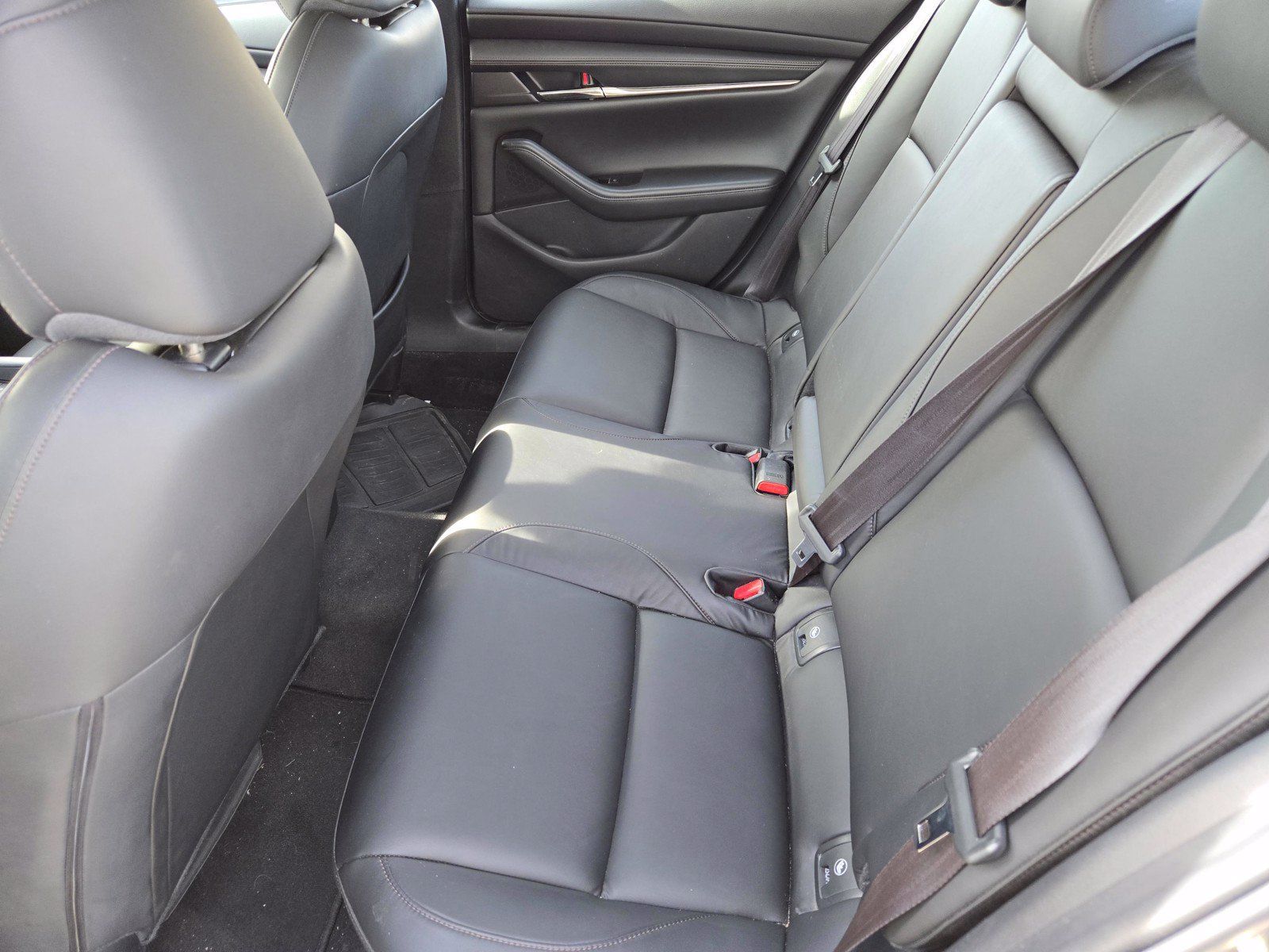 Used 2021 MAZDA MAZDA3 s FWD image 12