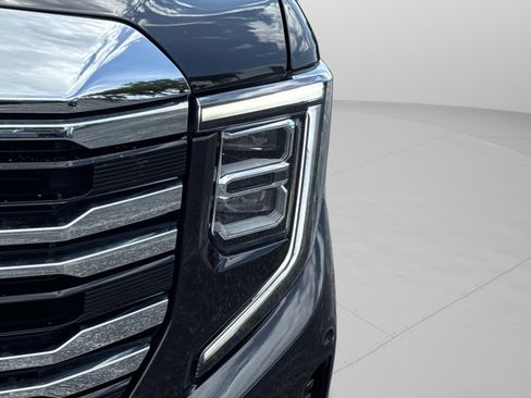Used 2025 GMC Sierra 1500 SLT AWD/4WD image 37