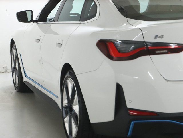 Used 2023 BMW i4 eDrive35 w/ Premium Package RWD image 43