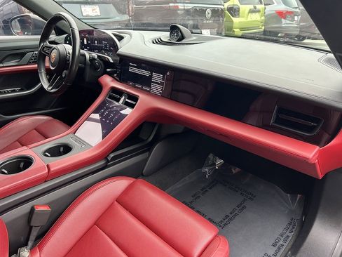 Used 2020 Porsche Taycan Turbo image 26