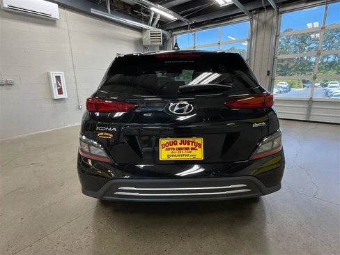 Used 2023 Hyundai Kona SEL FWD image 4