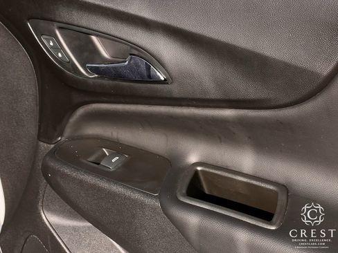 Used 2021 Chevrolet Equinox LT image 27