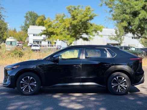 Certified 2025 Toyota bZ4X AWD w/ Weather Package image 2
