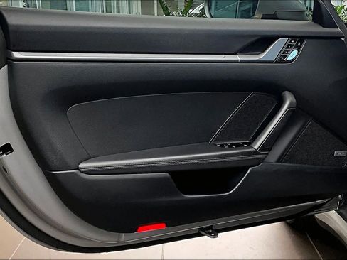 Used 2021 Porsche 911 Carrera image 20