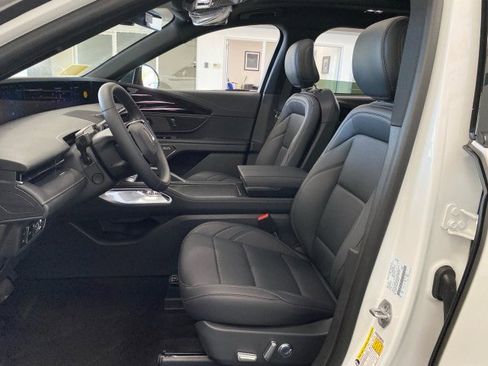 New 2025 Lincoln Nautilus Premier w/ Equipment Group 102A image 39