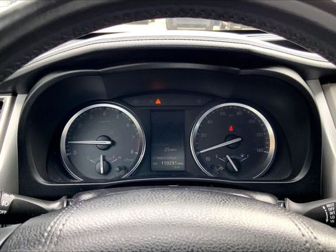 Used 2018 Toyota Highlander SE AWD/4WD image 26