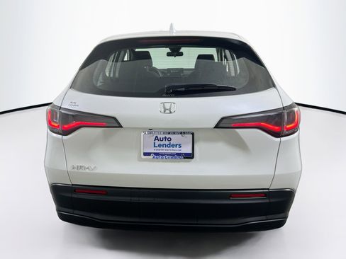 Used 2023 Honda HR-V LX image 6