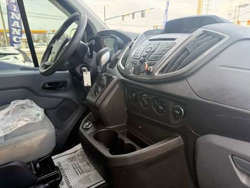 Used 2017 Ford Transit 350 XLT image 24