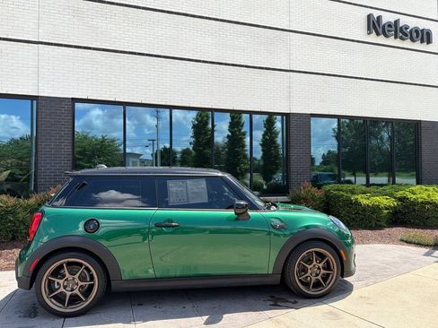 Used 2023 MINI Cooper S FWD image 2