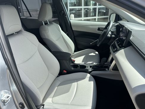 Used 2023 Toyota Corolla Cross L FWD image 26